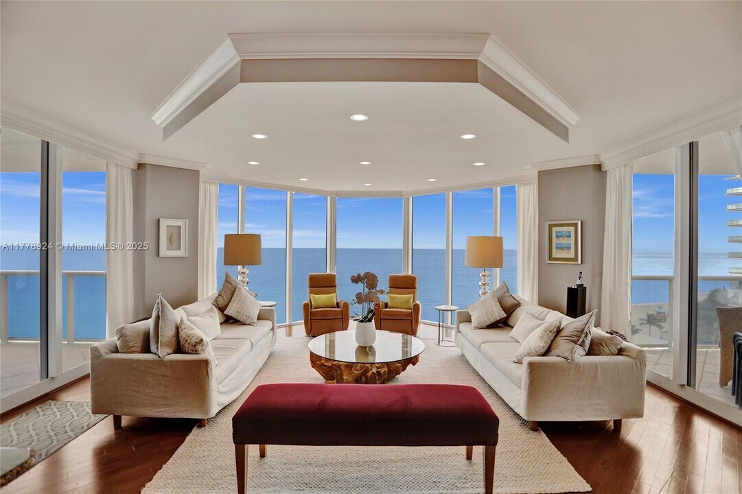 19111 Collins Ave, Unit 908 in Sunny Isles Beach, FL - Building Photo