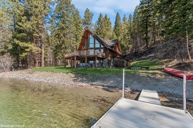 3560 E Lakeshore Dr in Whitefish, MT - Building Photo - Building Photo