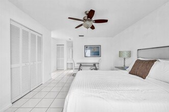 7641 W Country Club Blvd in Boca Raton, FL - Building Photo - Building Photo