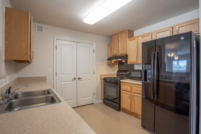 Mintbrook Senior Apartments in Bealeton, VA - Building Photo - Interior Photo