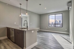 3516 John F. Kennedy Blvd in Jersey City, NJ - Building Photo