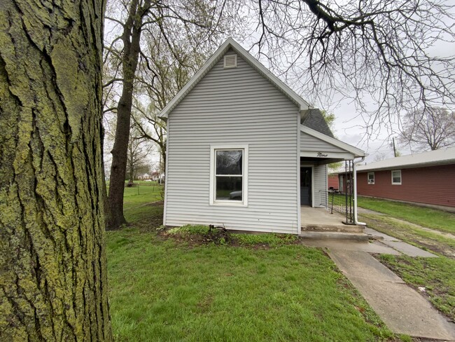 property at 9 Oregon Ave
