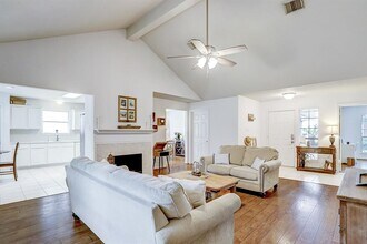 12230 Cypress Shores Dr in Tomball, TX - Building Photo - Building Photo