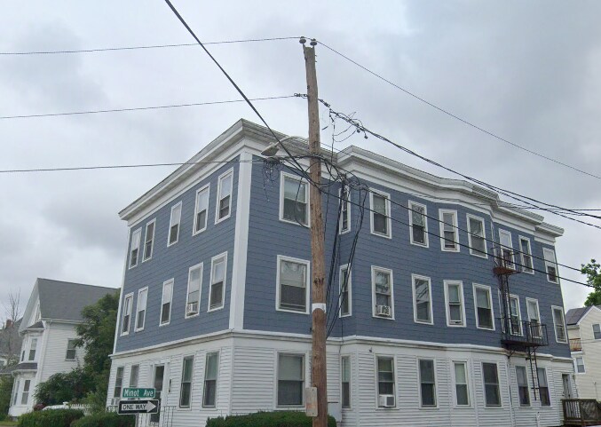 243 Belmont St in Brockton, MA - Building Photo
