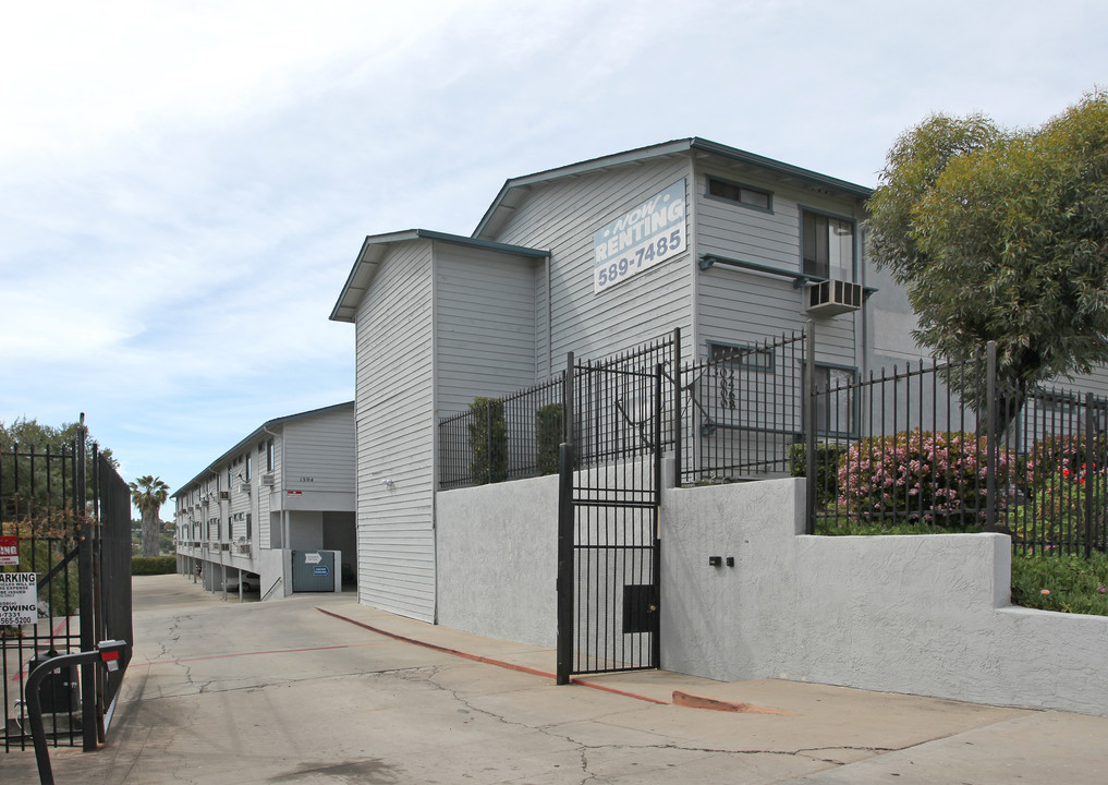 Helix Garden Senior 62+ Apartments in Spring Valley, CA - Building Photo