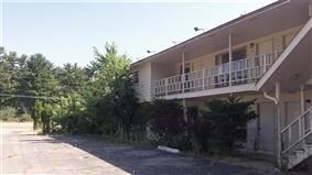 490 W Munroe Ave in Wisconsin Dells, WI - Foto de edificio - Building Photo