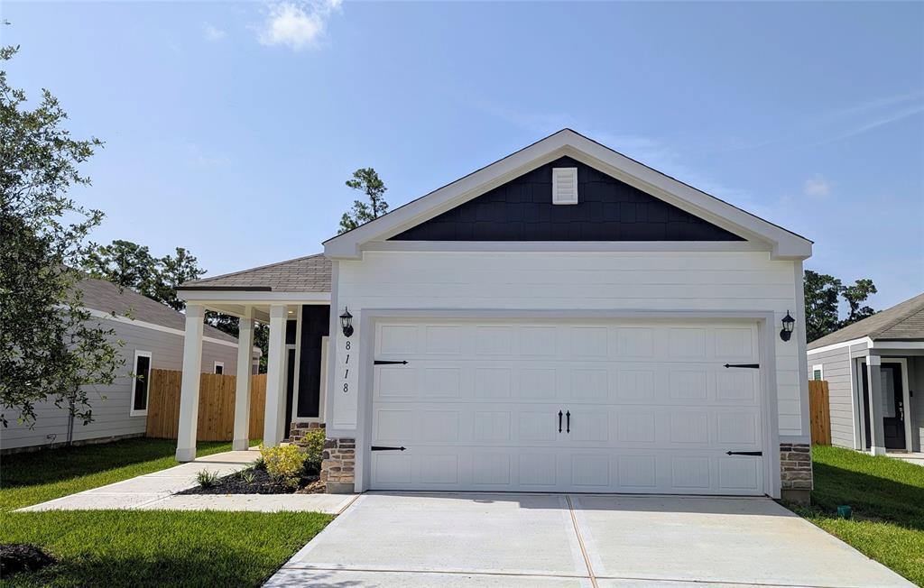 8118 Sunberry Shadow Dr in Houston, TX - Building Photo