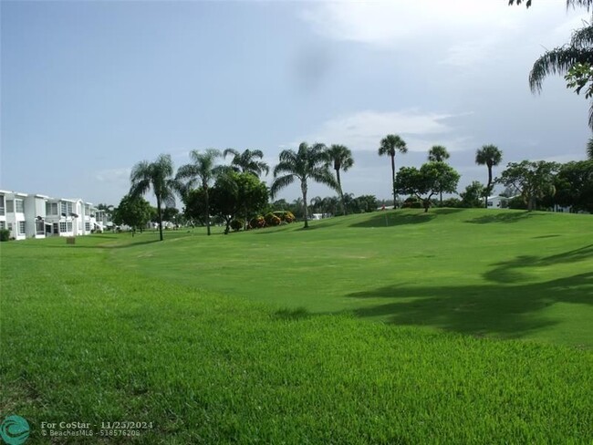 2851 E Golf Blvd in Pompano Beach, FL - Building Photo - Building Photo