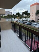 5249 NW 7th St, Unit Aragon Towers Condominium in Miami, FL - Building Photo