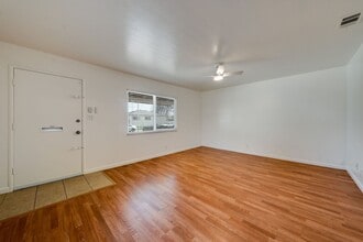 7726 Laurie Way in Sacramento, CA - Building Photo - Building Photo