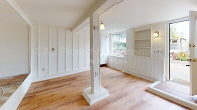 489 Laurel Ave in Pacific Grove, CA - Building Photo - Building Photo