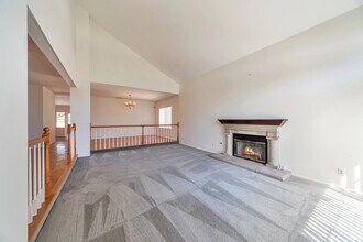 3203 Montagne Way in Thousand Oaks, CA - Foto de edificio - Building Photo