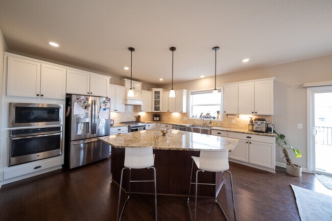 19280 Indora Trail in Lakeville, MN - Building Photo - Building Photo