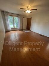926 Dainard Dr in Peterborough, ON - Building Photo - Building Photo