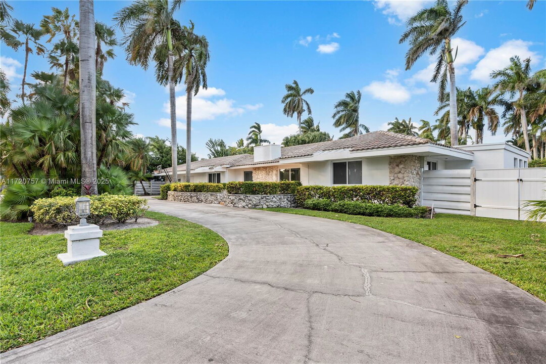 1247 Jackson St in Hollywood, FL - Building Photo