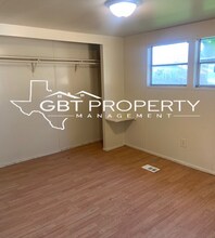 4574 Elk Dr-Unit -2 in Orange, TX - Building Photo - Building Photo