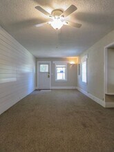 1758 Britton St in West Linn, OR - Building Photo - Building Photo
