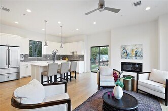 2307 Kirby St in Dallas, TX - Building Photo - Building Photo