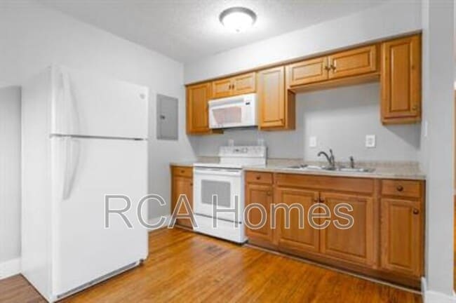 property at 1157 Villa Ave