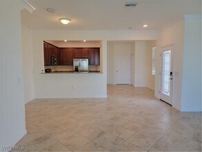 2760 Blossom Wy in Naples, FL - Building Photo - Building Photo