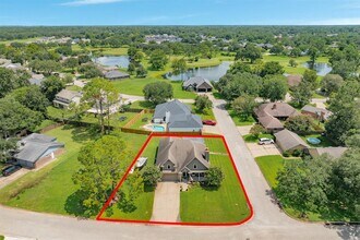 400 S Amherst Dr in West Columbia, TX - Building Photo - Building Photo