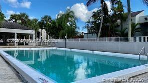 8820 SW 132nd Pl in Miami, FL - Foto de edificio - Building Photo