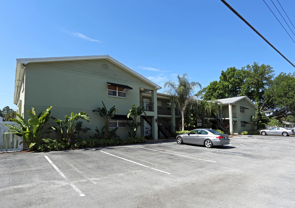 Urban Oasis in Tampa, FL - Building Photo