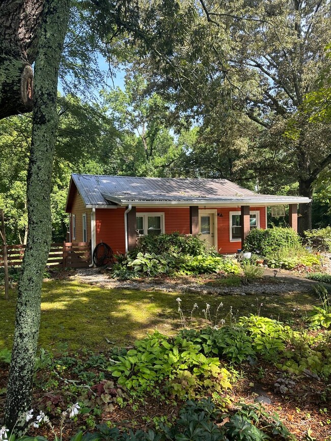 property at 306 Springtree Rd