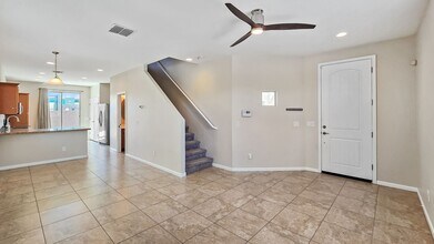 10353 W Monterosa Ave in Phoenix, AZ - Building Photo - Building Photo