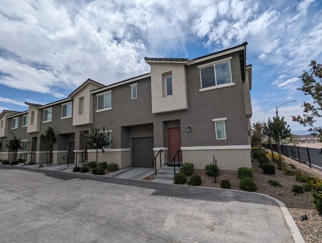 12103 Mojave Gold Rd in Las Vegas, NV - Building Photo - Building Photo