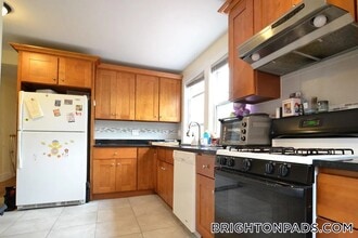 32 Newcastle Rd in Boston, MA - Building Photo - Building Photo