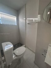 2222 Van Buren St in Hollywood, FL - Building Photo - Building Photo