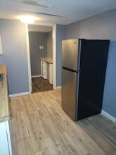 55 Cotter Ave, Unit 8 in Akron, OH - Foto de edificio - Building Photo