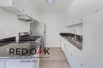 4024 Nicolet Ave in Los Angeles, CA - Building Photo - Building Photo