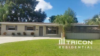 1122 Ibsen Ave in Orlando, FL - Building Photo