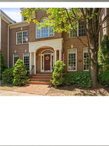 3846 Farrcroft Grn, Unit Farrcroft Green in Fairfax, VA - Building Photo