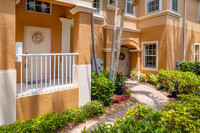 Marbella At Spanish Wells in Bonita Springs, FL - Foto de edificio - Building Photo