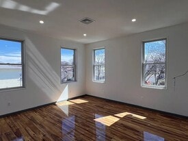 47 Tier St in Bronx, NY - Building Photo