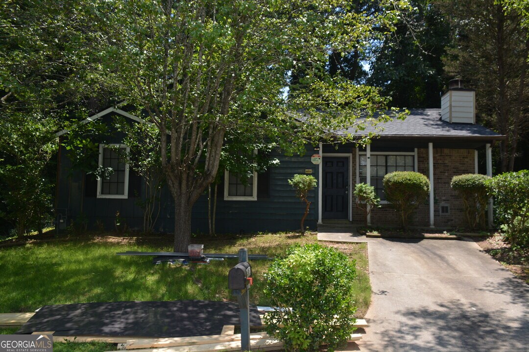 4952 Isle Royal Ct in Stone Mountain, GA - Building Photo