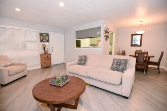 3 Corners West in Houston, TX - Building Photo - Building Photo