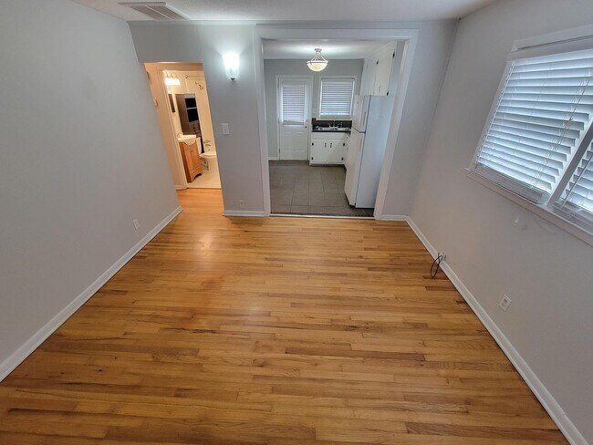 165 W Braxton Foushee St-Unit -167 W Braxton Foushee St in Carrboro, NC - Building Photo - Building Photo