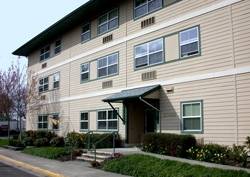 North Plains Senior Plaza in North Plains, OR - Building Photo