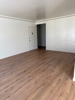 602 N Manhattan Pl, Unit 2 in Los Angeles, CA - Building Photo