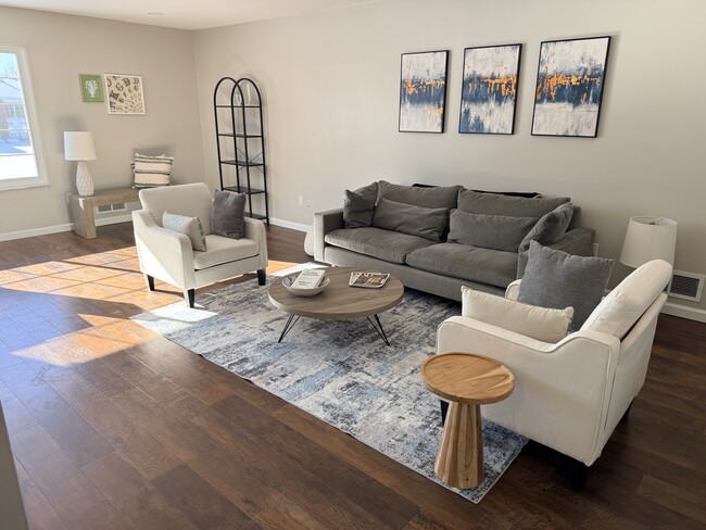 property at 670 E Fox Hills Dr