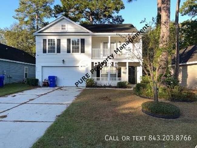 8753 Red Oak Dr in North Charleston, SC - Foto de edificio - Building Photo