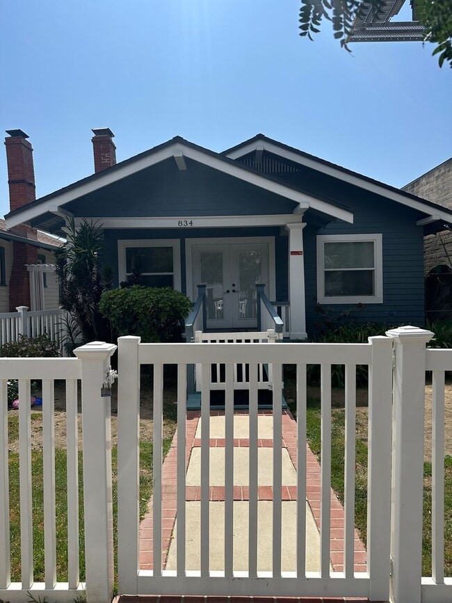 property at 834 E Main St