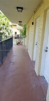 8550 SW 109th Ave in Miami, FL - Building Photo