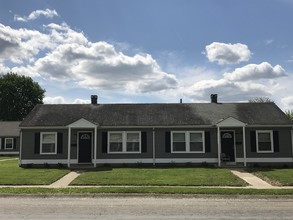 Sweetbriar Apartments in Springfield, OH - Building Photo - Building Photo