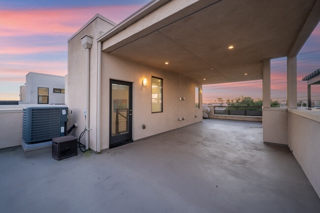 property at 1650 Pomona Ave