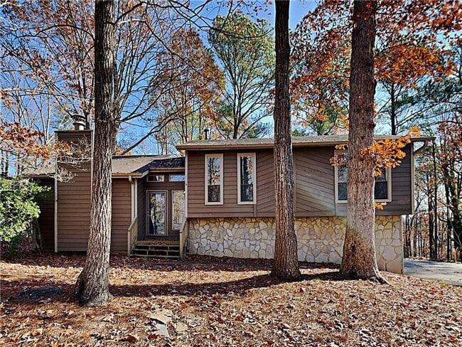 property at 619 Green Valley Dr